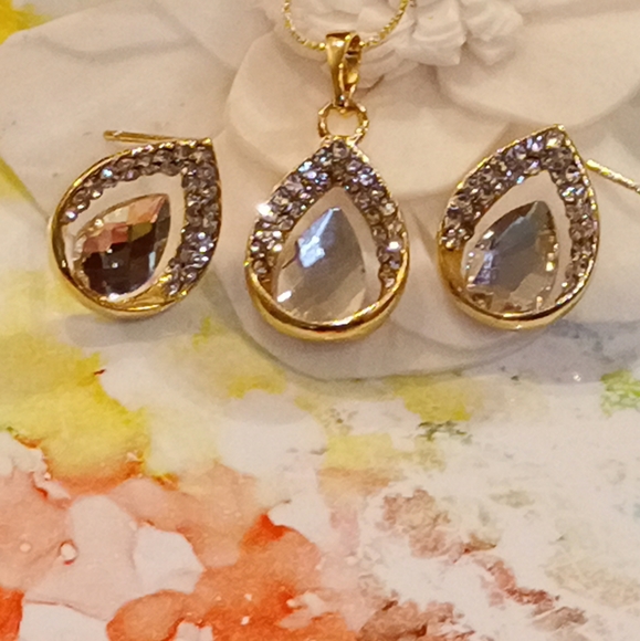 Jewelry Set - Picture 2 of 2